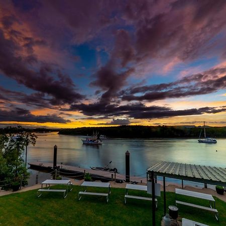 Lucinda Fishing Lodge Exterior photo