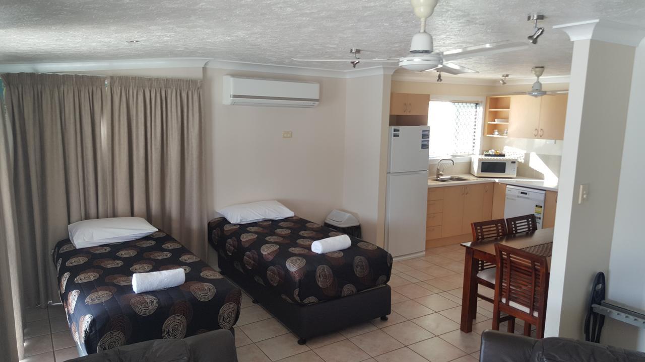 Lucinda Fishing Lodge Exterior photo