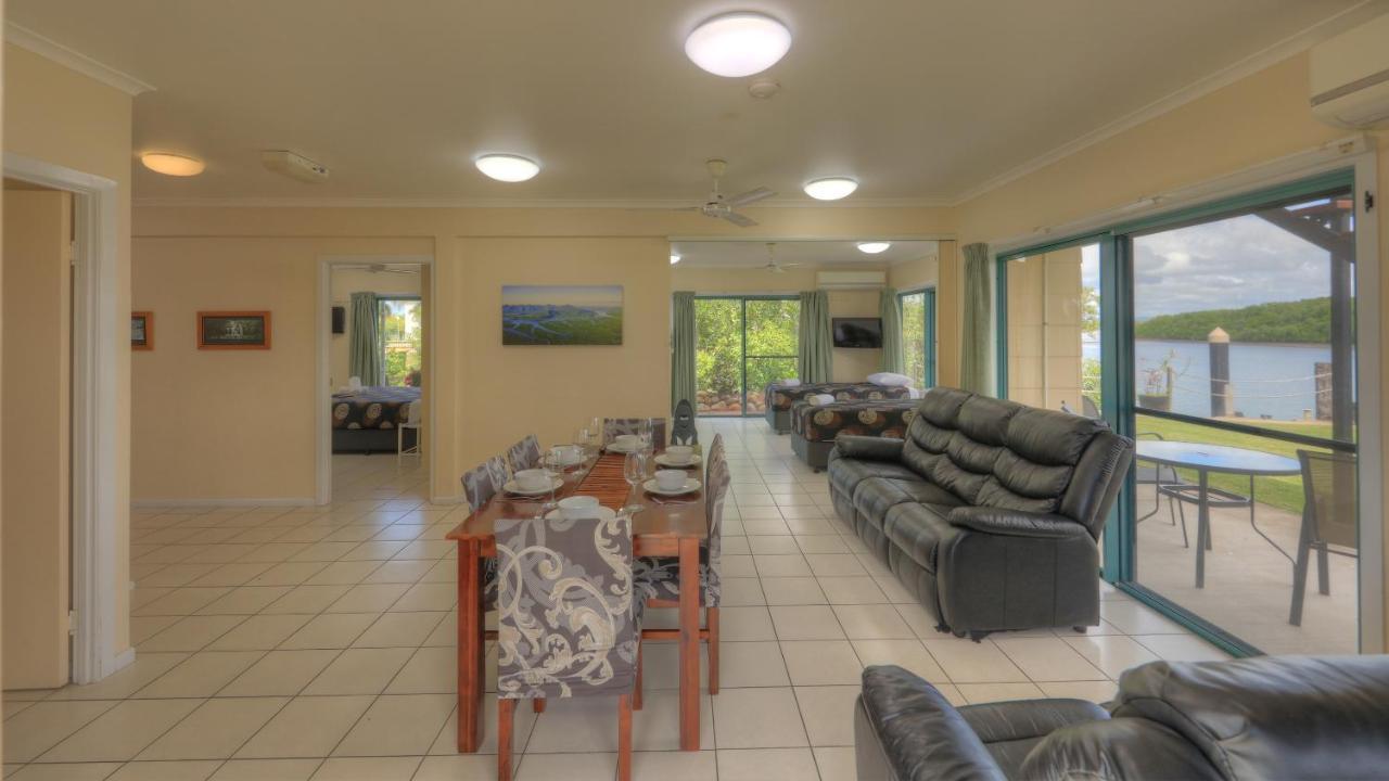 Lucinda Fishing Lodge Exterior photo