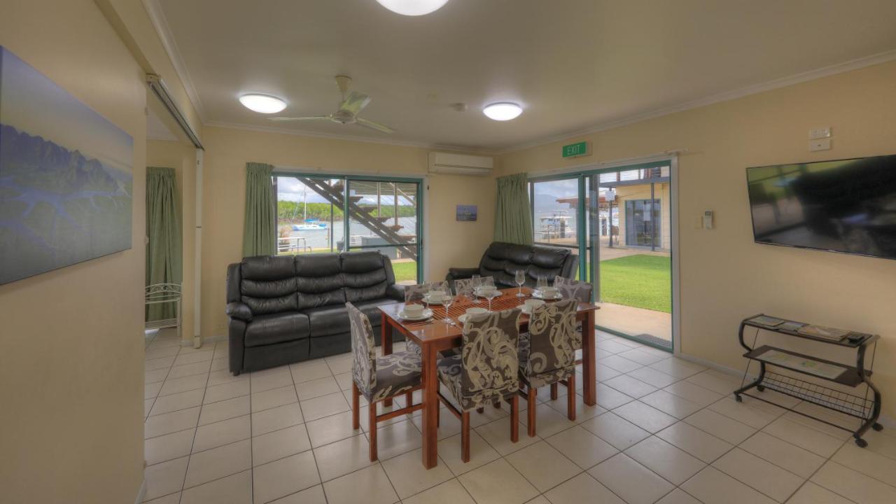 Lucinda Fishing Lodge Exterior photo